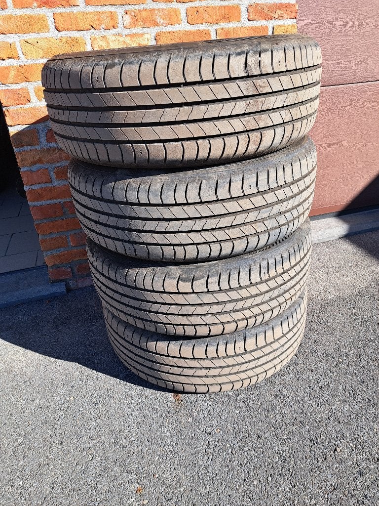 4 Hankook 215/60 R17 96H banden, Ophalen, 17 inch, Band(en), Zomerbanden