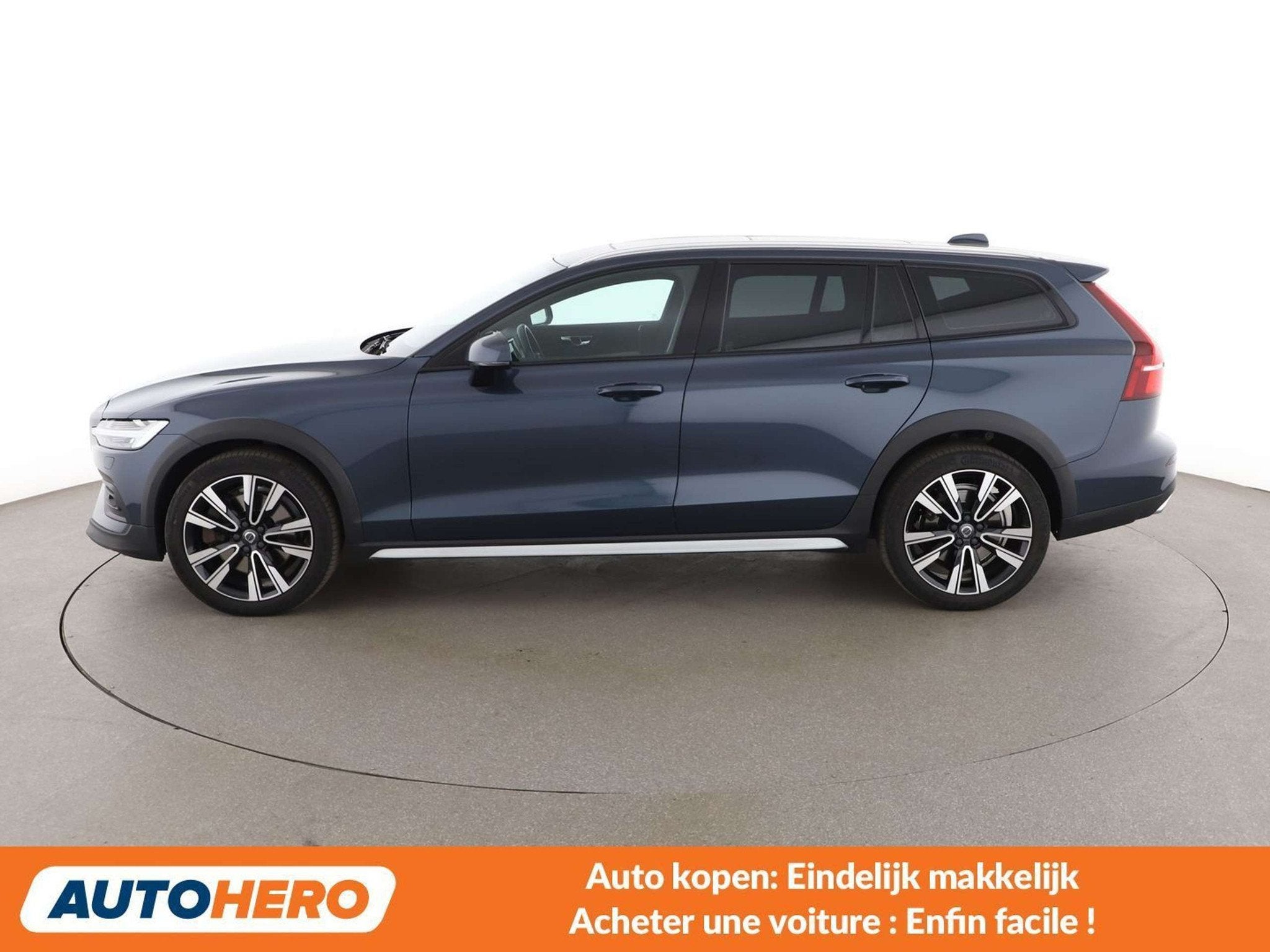 Volvo V60 Cross Country 2.0 D4 AWD (automatique), Autos, Volvo, Cuir, Achat, https://public.car-pass.be/vhr/0dc7e7a4-4a5a-4913-9566-419e50a3813f