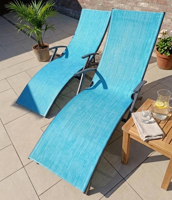 Lot de 2 transats / bains de soleil turquoise, Jardin & Terrasse, Chaises longues, Enlèvement, Comme neuf, Textilène, Mobile