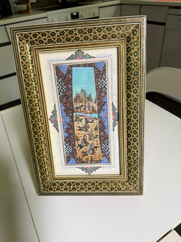 Miniature persane avec cadre Khatamkari, 30 cm, Fait main, Enlèvement ou Envoi, Objet de décoration