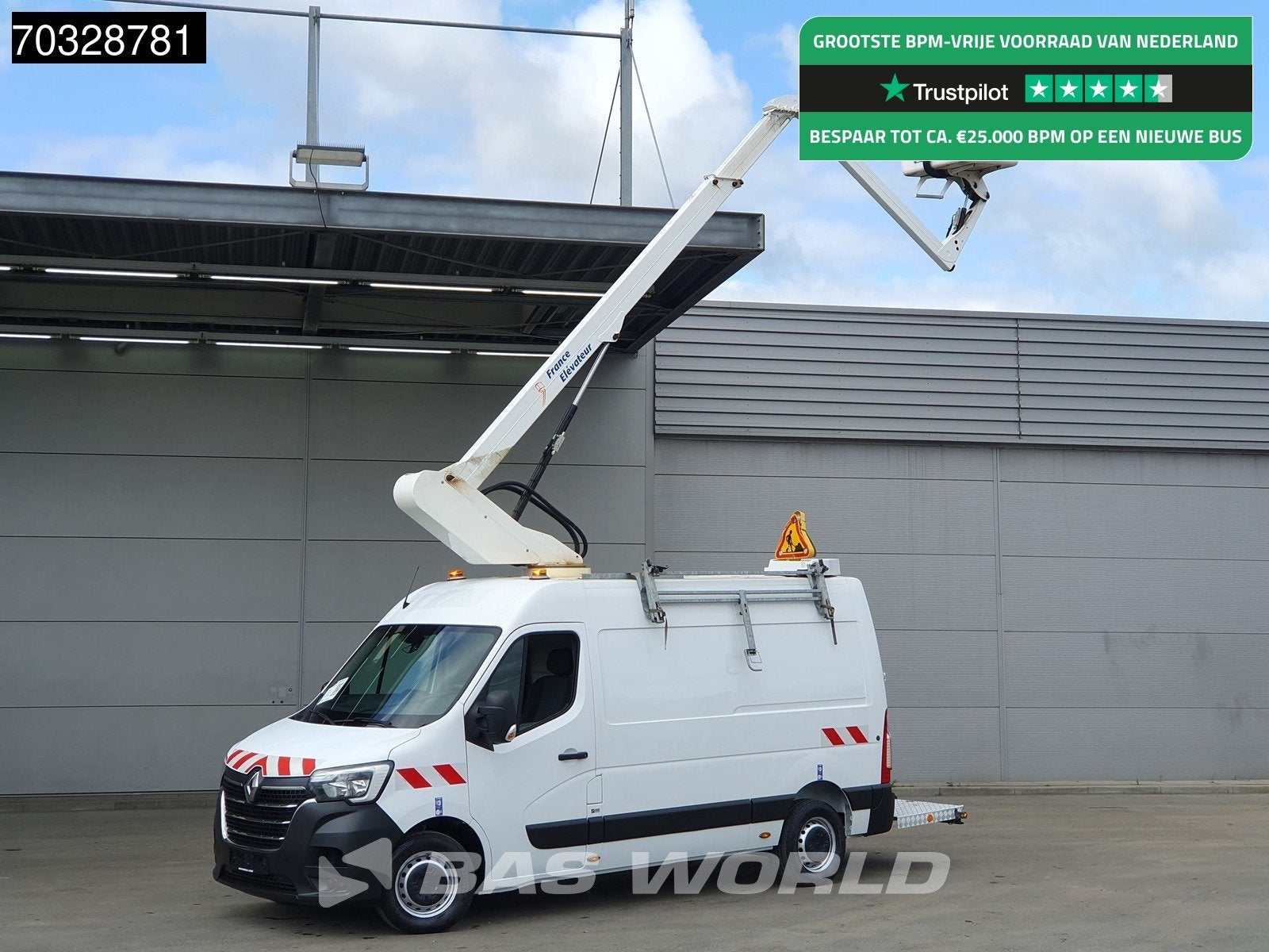 Renault Master 145PK Hoogwerker 12m Werkhoogte L2H2 Trekhaak, Auto's, Stof, 4 cilinders, Renault, 2500 kg