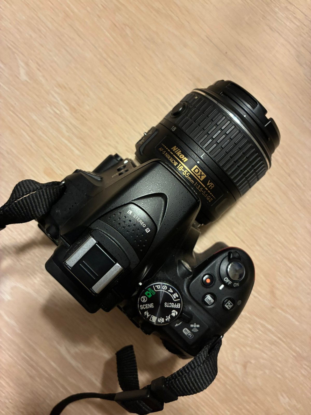 Nikon D5300 + Nikon 18-55mm VR II + GRATIS Samsonite tas, Ophalen of Verzenden, Zo goed als nieuw, Nikon