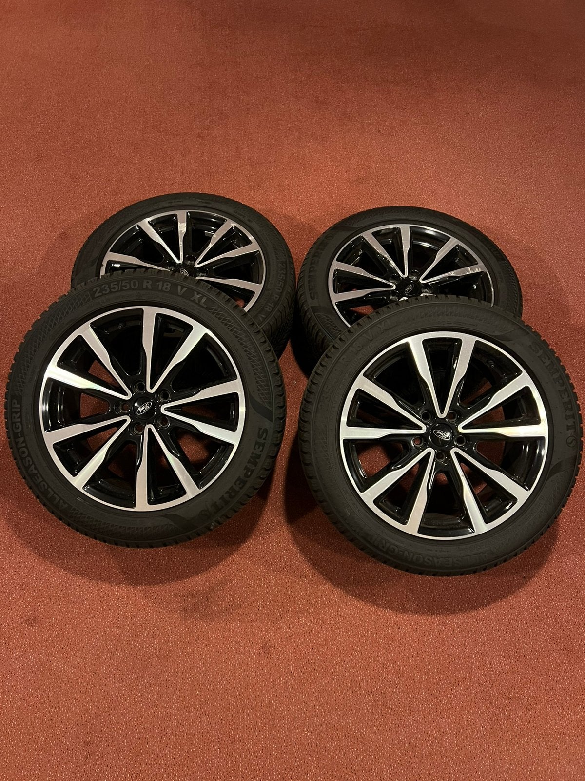 Originele Ford Kuga velgen All Season banden, Autos : Pièces & Accessoires, Pneus et Jantes, 4 Saisons, 18 pouces, Enlèvement