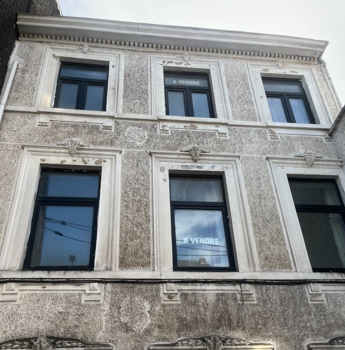 Investeringsgebouw, 4 appartementen, Bovenwoning, Charleroi