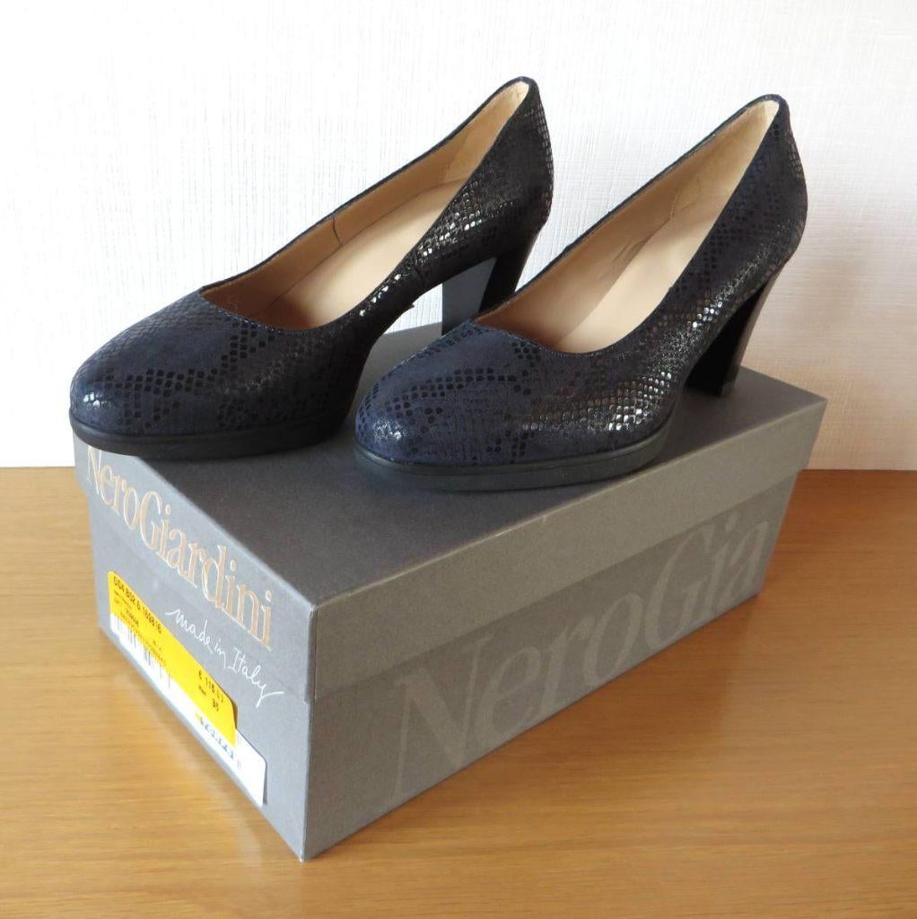 Nero Giardini pumps blauw, maat 35, Neuf, Enlèvement ou Envoi, Escarpins, Nero giardini