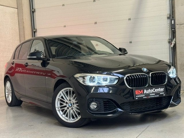BMW 116i benzine M Pack Shadow Leder-BMW LED-CarPlay-Cruise, Auto's, BMW, Dealer onderhouden, Zwart, Leder, Bedrijf