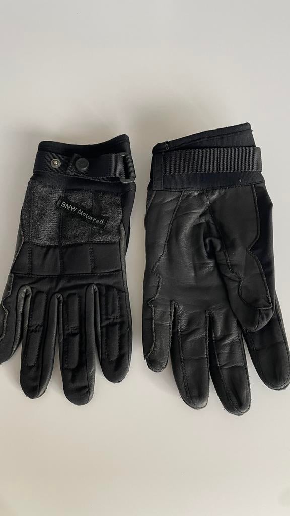 Dames moto handschoenen, Ophalen