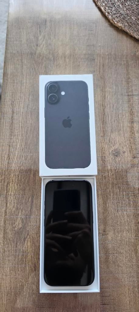 Iphone 16 256gb 100% batterie avec 128 cycles, IPhone 16, Enlèvement, 100 %, Noir