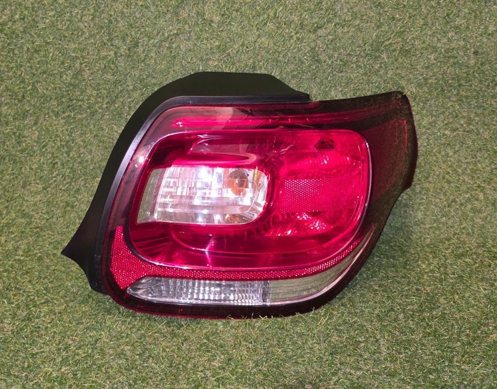 Feux arrière droit Citroën DS3 - 3 porte  2009 a 2015, Autos : Pièces & Accessoires, Enlèvement, Utilisé, Citroën