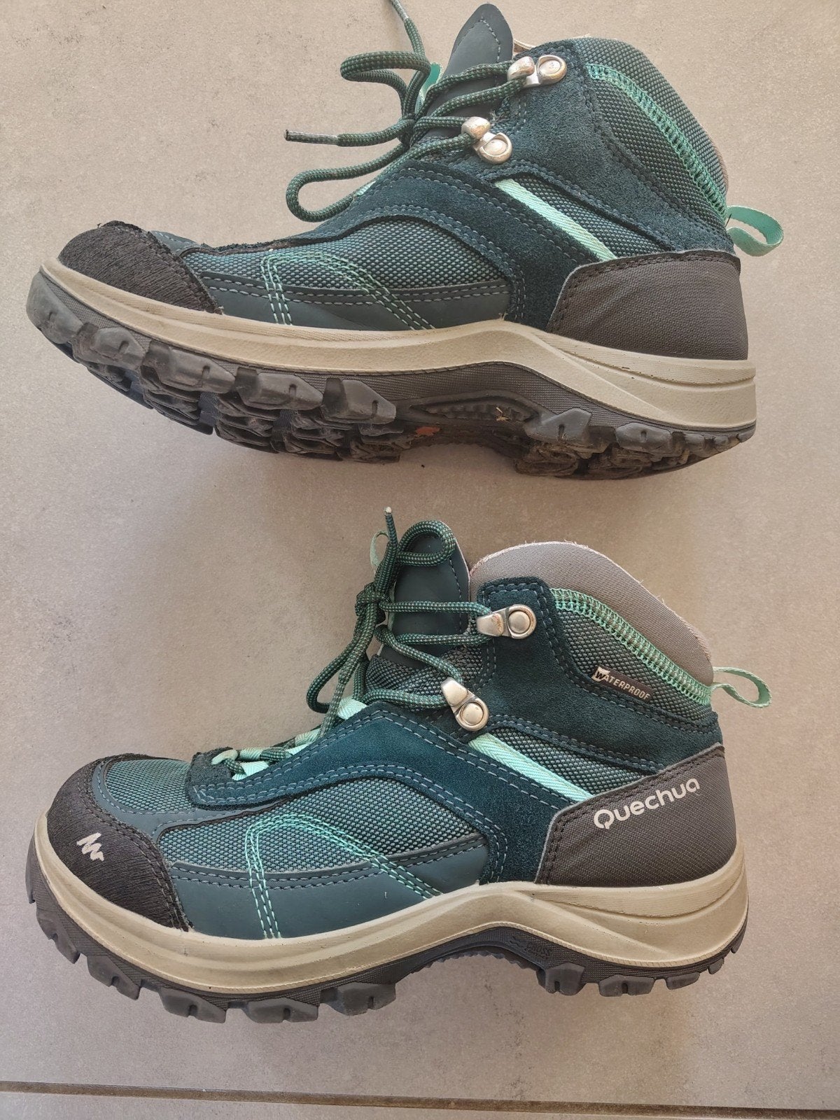 chaussures de marche s Queschua 37, Sports & Fitness, Enlèvement ou Envoi, Comme neuf, Chaussures