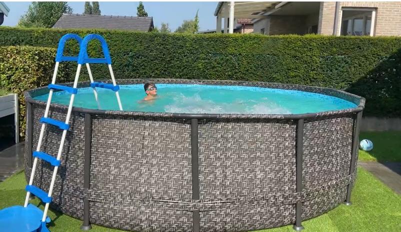 Piscine en osier + système de filtre au sel Intex, Enlèvement, Comme neuf