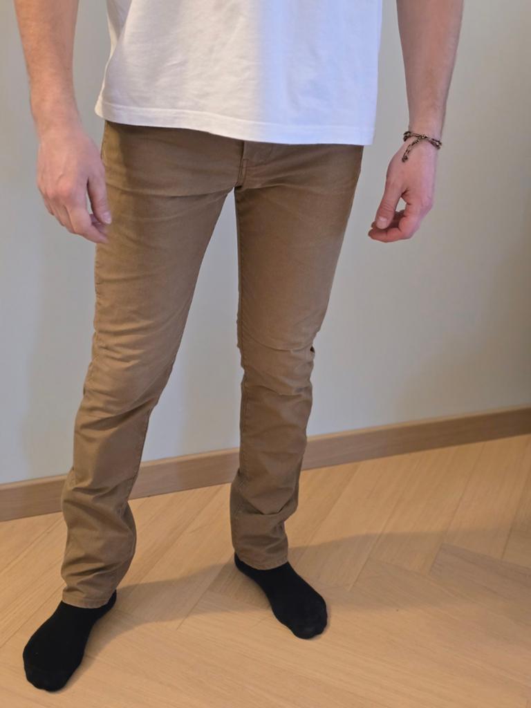 Pantalon imperméable Levis beige, Vêtements | Hommes, Pantalons, Porté, Taille 48/50 (M), Beige, Enlèvement
