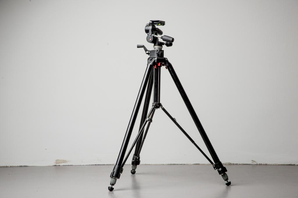 Nieuw Manfrotto 058B Triaut Statief + nieuw balhoofd 808RC4, Zo goed als nieuw, 175 cm of meer, Met balhoofd, Ophalen of Verzenden