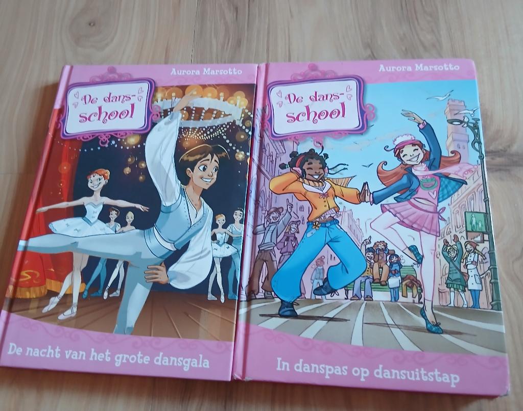 boeken de dansschool (€26), Fictie algemeen, Nieuw, Ophalen of Verzenden, Aurora Marsotto
