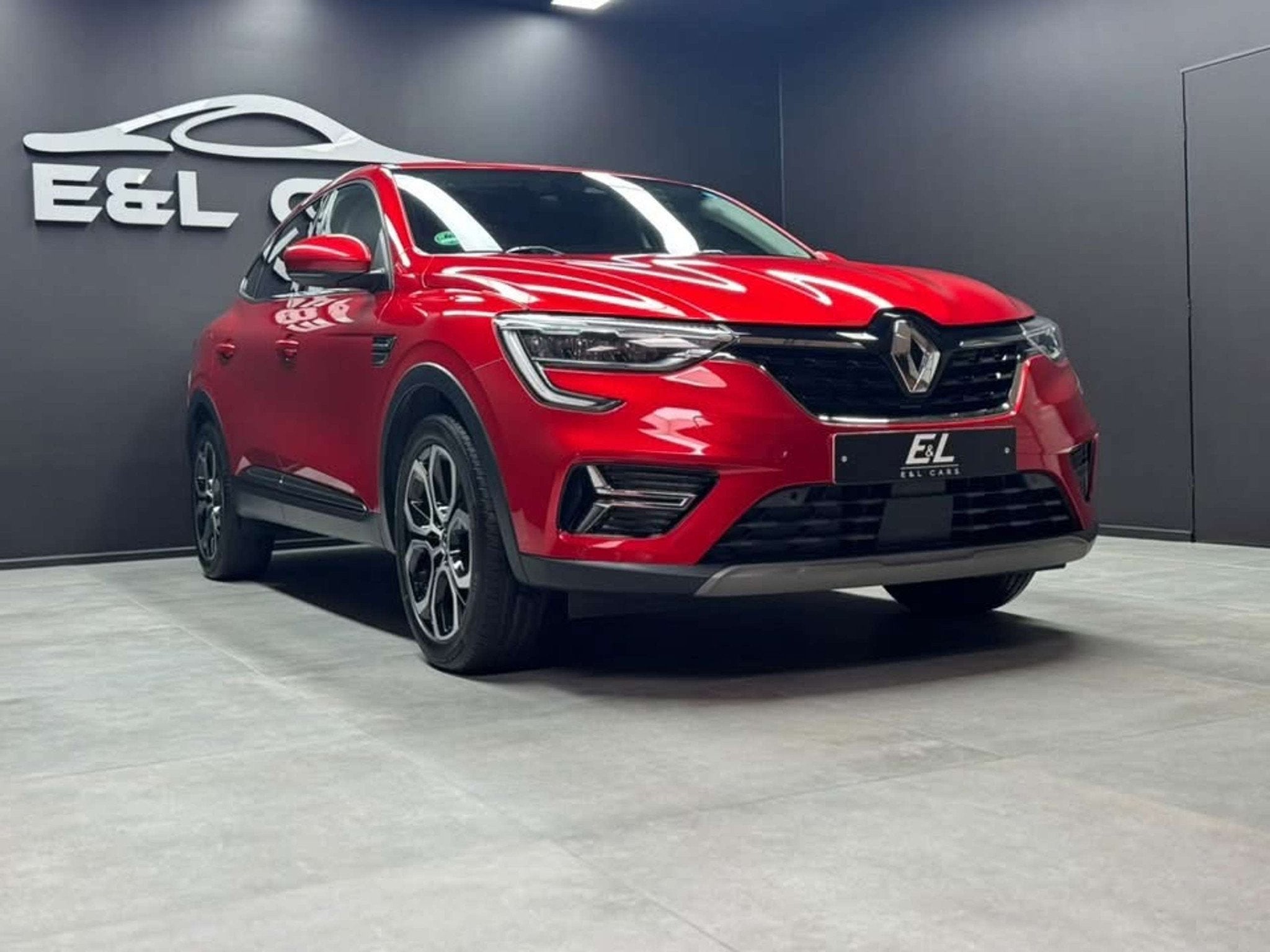 Renault Arkana Arkana E-TECH 1.6i E-Tech *12 mois de garanti, Autos, Rouge, Arkana, Achat, Ordinateur de bord