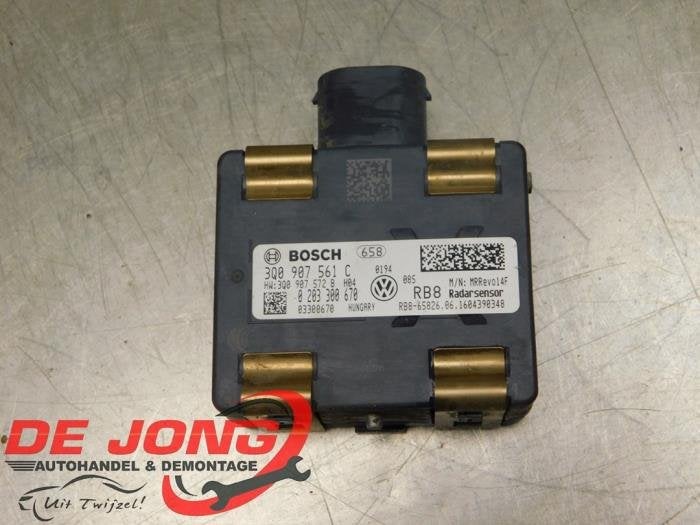Radar sensor van een Volkswagen Passat, Gebruikt, -, Volkswagen, -