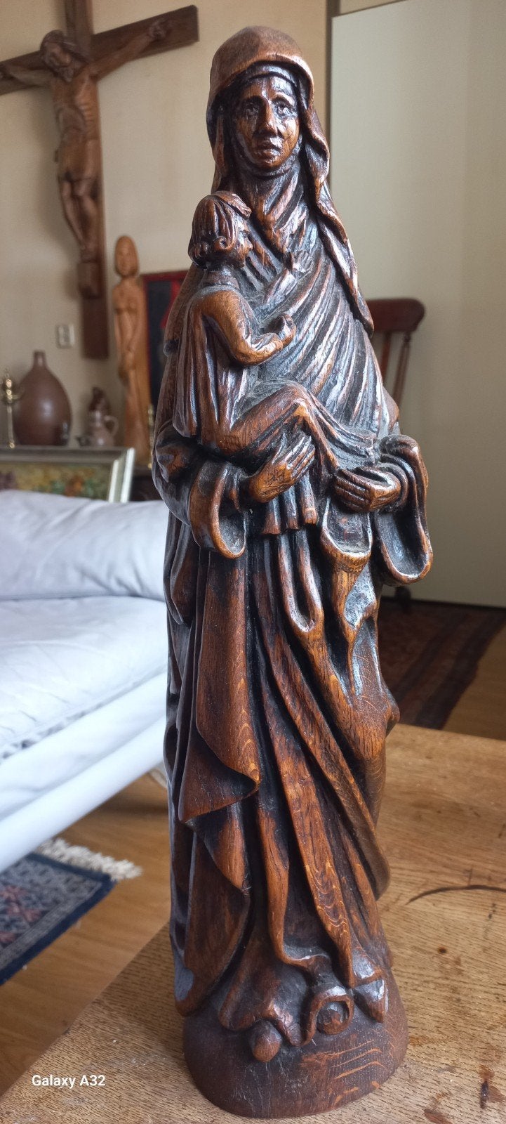 Statue de Vierge en chêne du XIXe siècle signée., Enlèvement ou Envoi