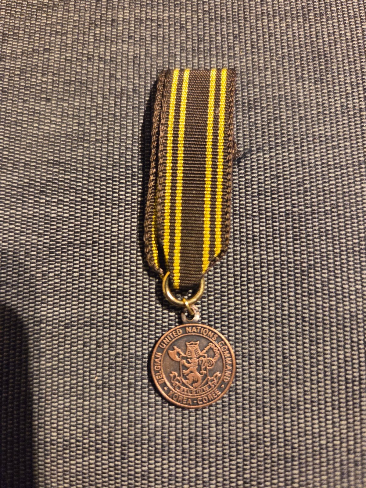 Miniatuur medaille vereniging Korea veteranen., Verzamelen, Verzenden