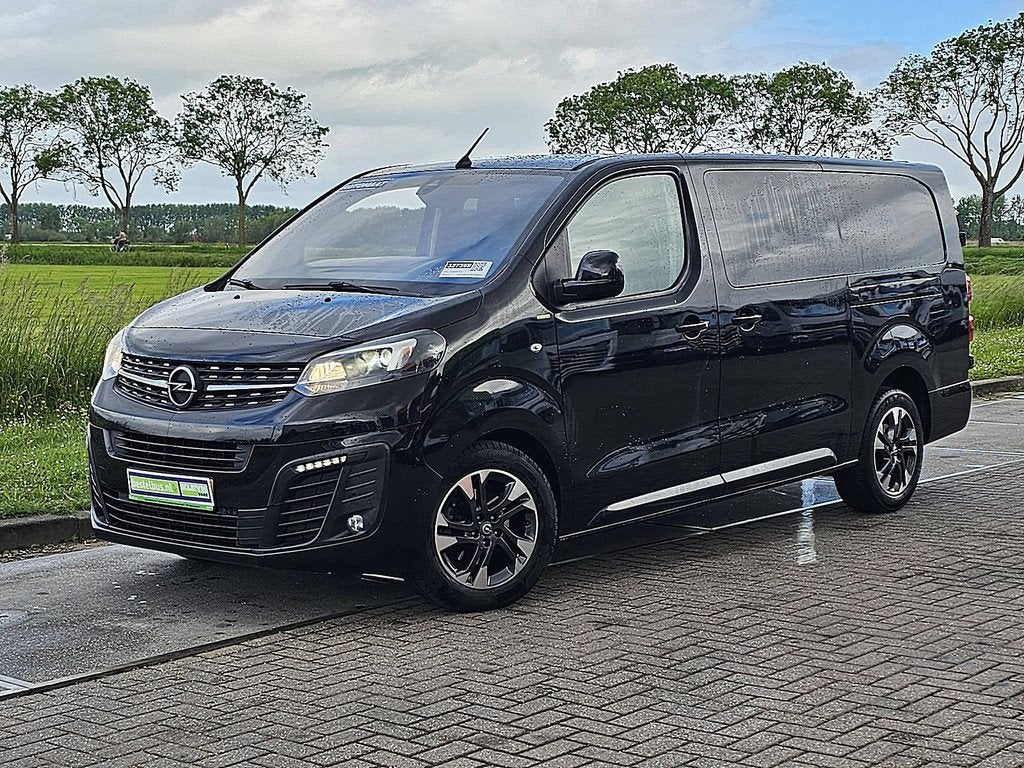 Opel Vivaro 2.0 CDTI L3H1 DC Edition (bj 2021), Gebruikt, 4 cilinders, Zwart, 5 deurs
