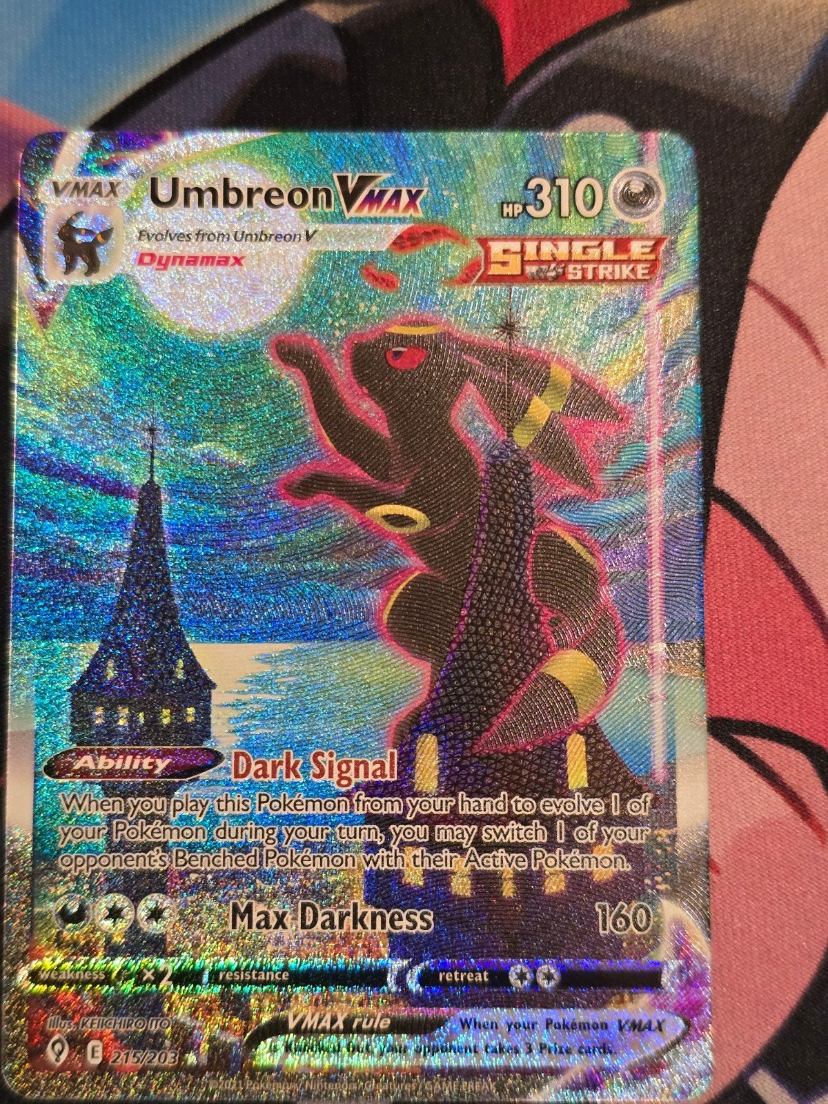 Umbreon VMAX Alternate Art Secret Rare (#215/203), Hobby en Vrije tijd, Ophalen