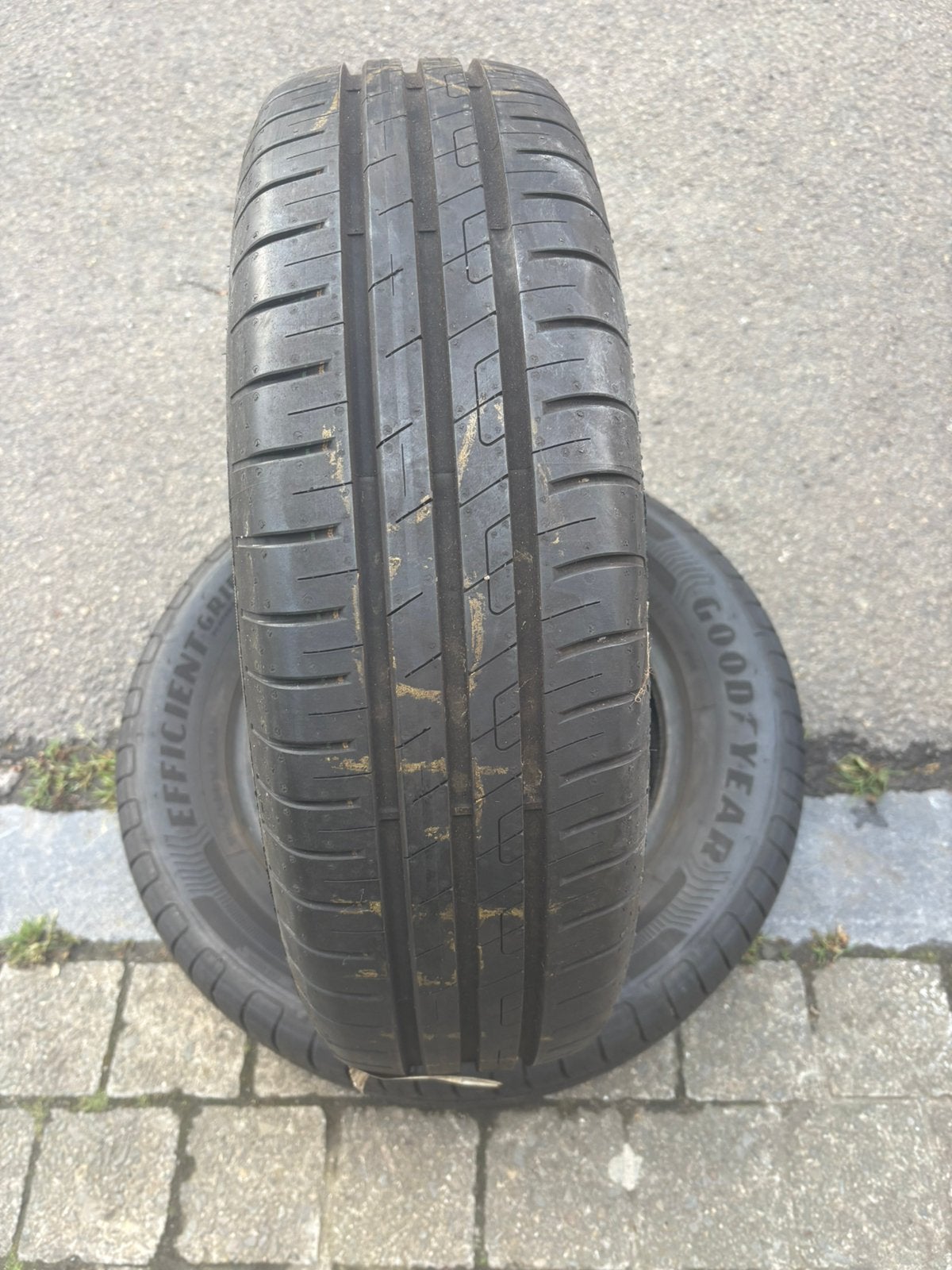 2 pneus été neuf 185 65 15 goodyear 120 euro, Autos : Pièces & Accessoires, Enlèvement, Pneus été, Pneu(s)