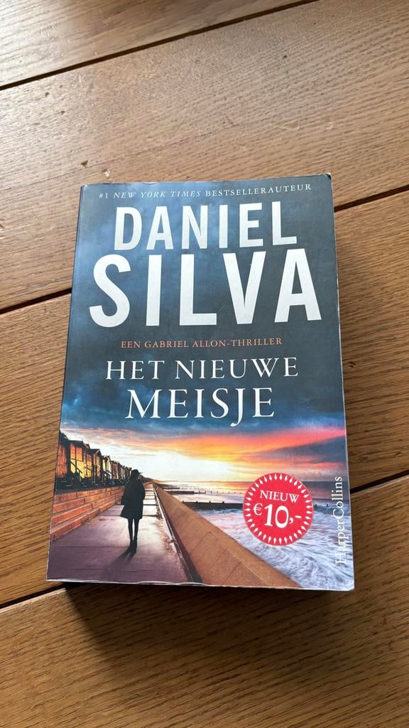Daniel Silva - Het nieuwe meisje, Livres, Thrillers, Enlèvement