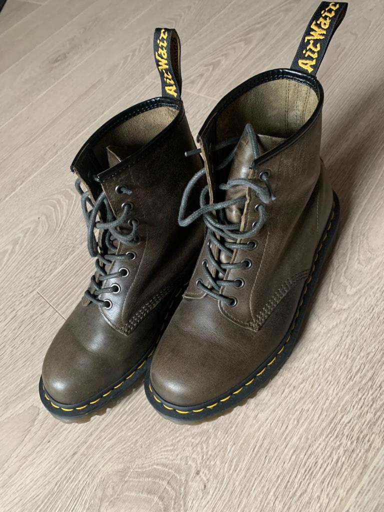 Dr. Martens veter laarzen, als nieuw, Bottes, Enlèvement ou Envoi, Autres couleurs, Comme neuf