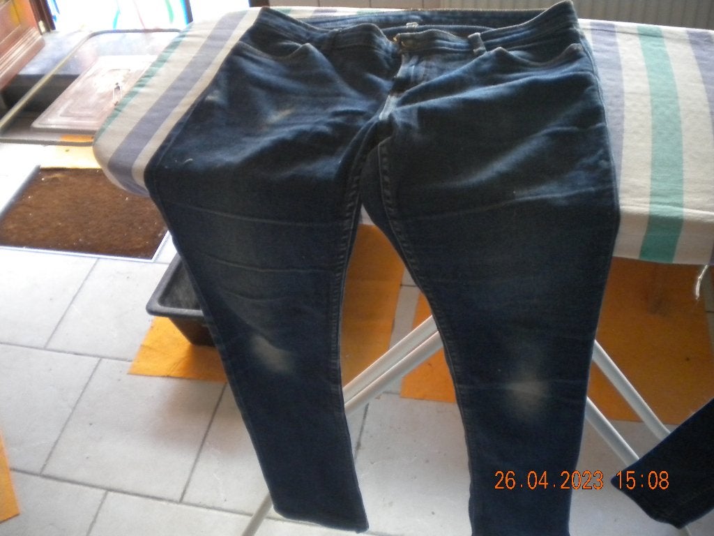 Jeansbroek (2st.) M 40, Kleding | Dames, Spijkerbroeken en Jeans, Ophalen