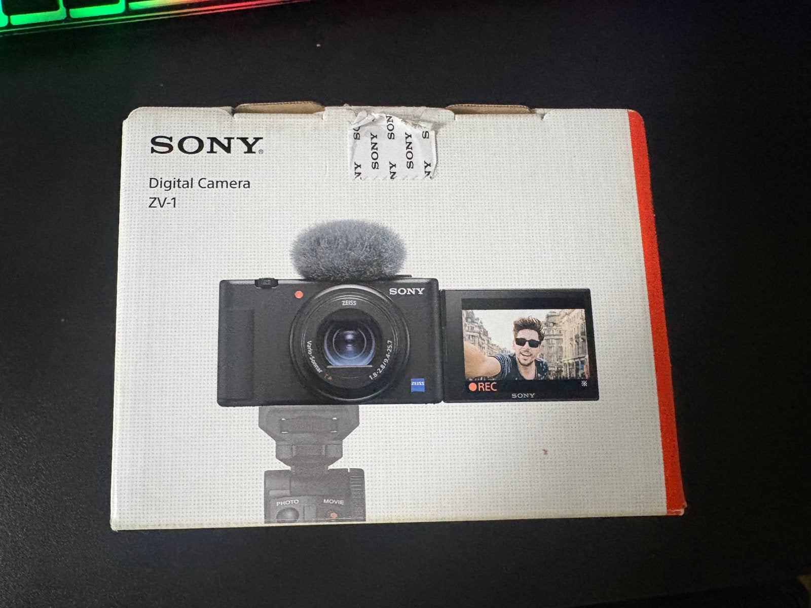 Sony ZV-1 + Micro RØDE + SD 64Go + Boîte d’origine, Moins de 4 fois, Compact, Comme neuf, Enlèvement