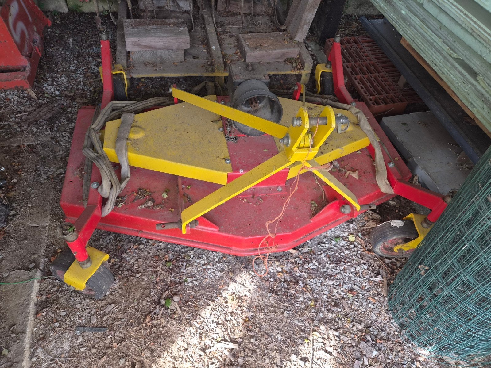 tondeuse circulaire 150cm, Articles professionnels, Agriculture | Outils, Enlèvement