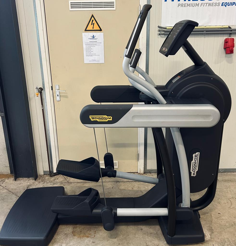 Technogym Vario Excite+ 1000 LED Crosstrainer /Stepper Black, Sport en Fitness, Ophalen of Verzenden