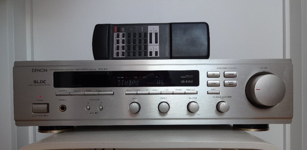 versterker Denon met radio, Denon, Ophalen of Verzenden, Zo goed als nieuw, 60 tot 120 watt