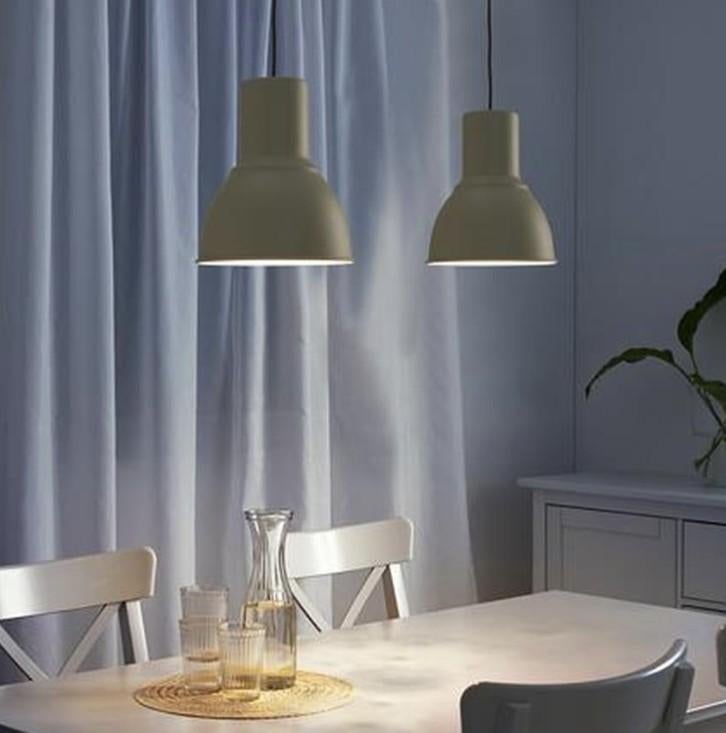 2 nieuwe hektar Ikea hanglampen, Enlèvement