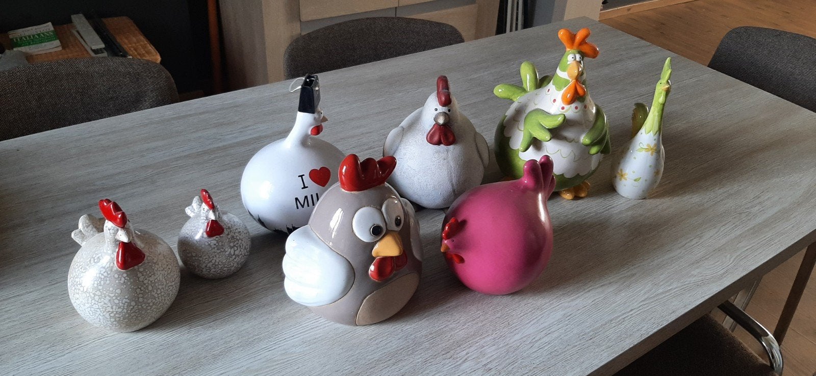 DÉCORATION POULES, Enlèvement