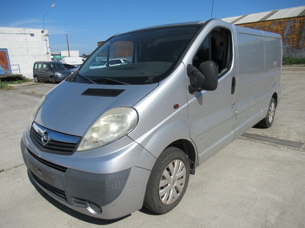 Opel Vivaro 2.5 CDTi L2H1-Airco-EXPORT/HANDELAAR, Auto's, Voorwielaandrijving, https://public.car-pass.be/vhr/7a642043-d824-4d60-b70c-fed4da0816d1