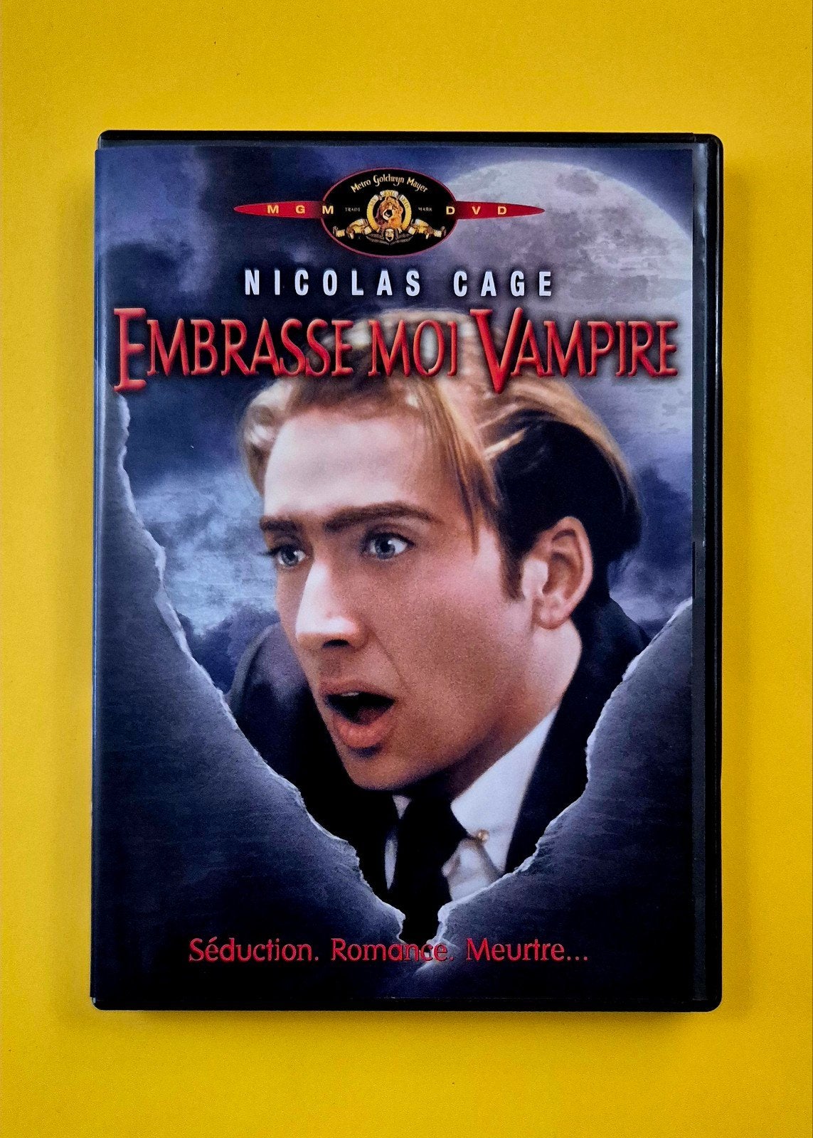 DVD 📀 Embrasse moi vampire - Nicolas Cage  1989 V, Frans, Alle leeftijden, Ophalen of Verzenden, Zo goed als nieuw