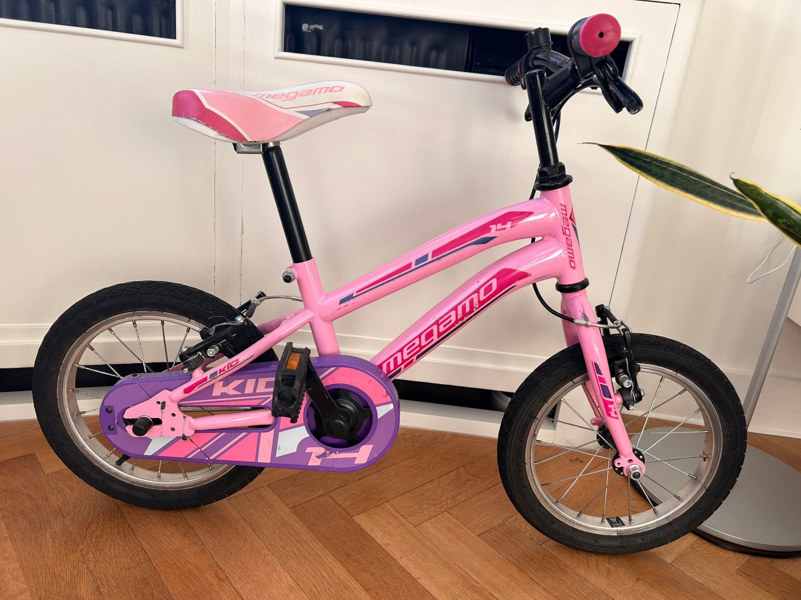 14 inch MEGAMO kinderfiets, Fietsen en Brommers, Ophalen, Zijwieltjes, Gebruikt, Velgrem