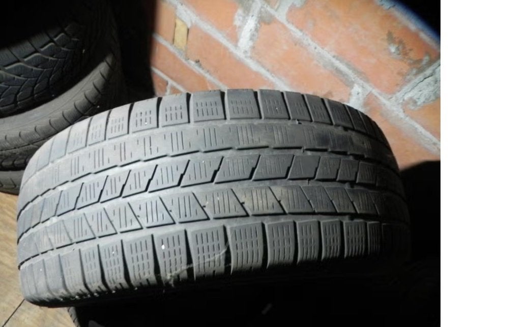 Band 1 x 235x65 R 17 108H, Ophalen