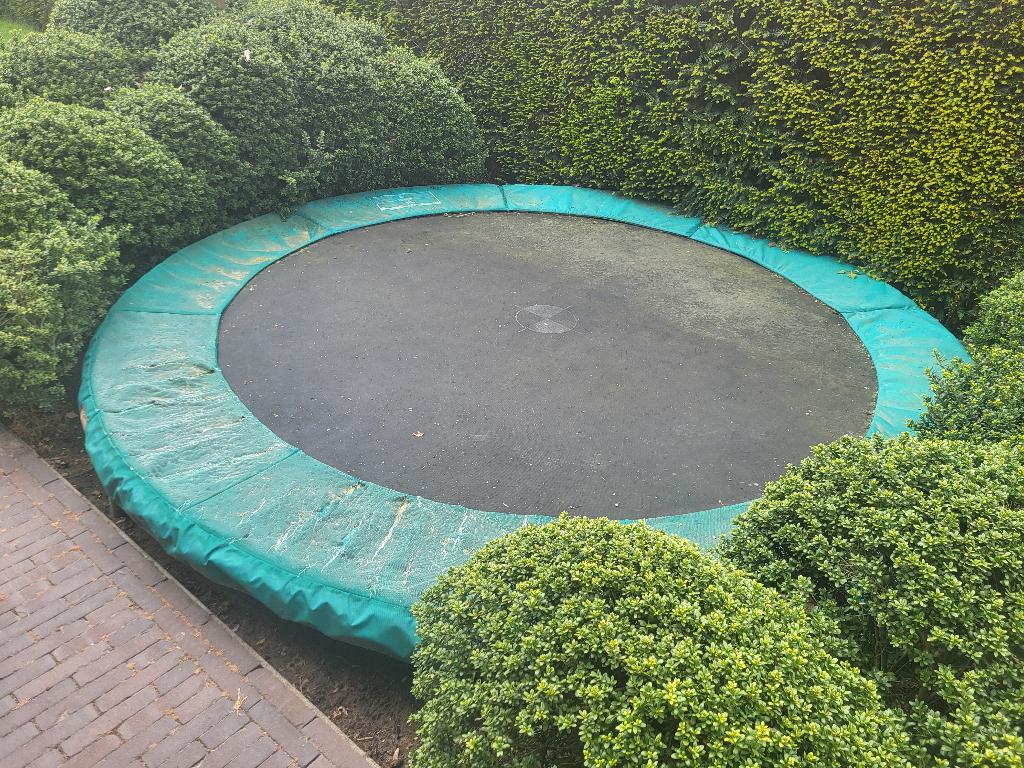 Trampoline, Ophalen, Gebruikt