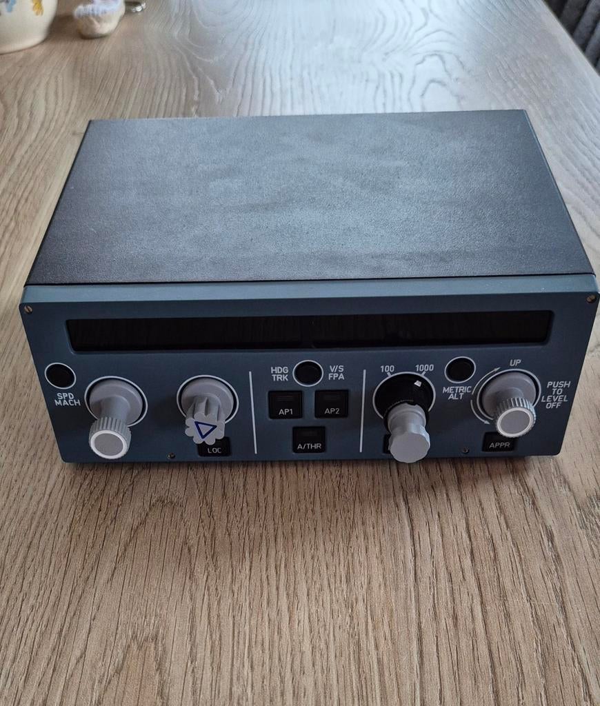 Flight sim auto pilot panel, Ophalen