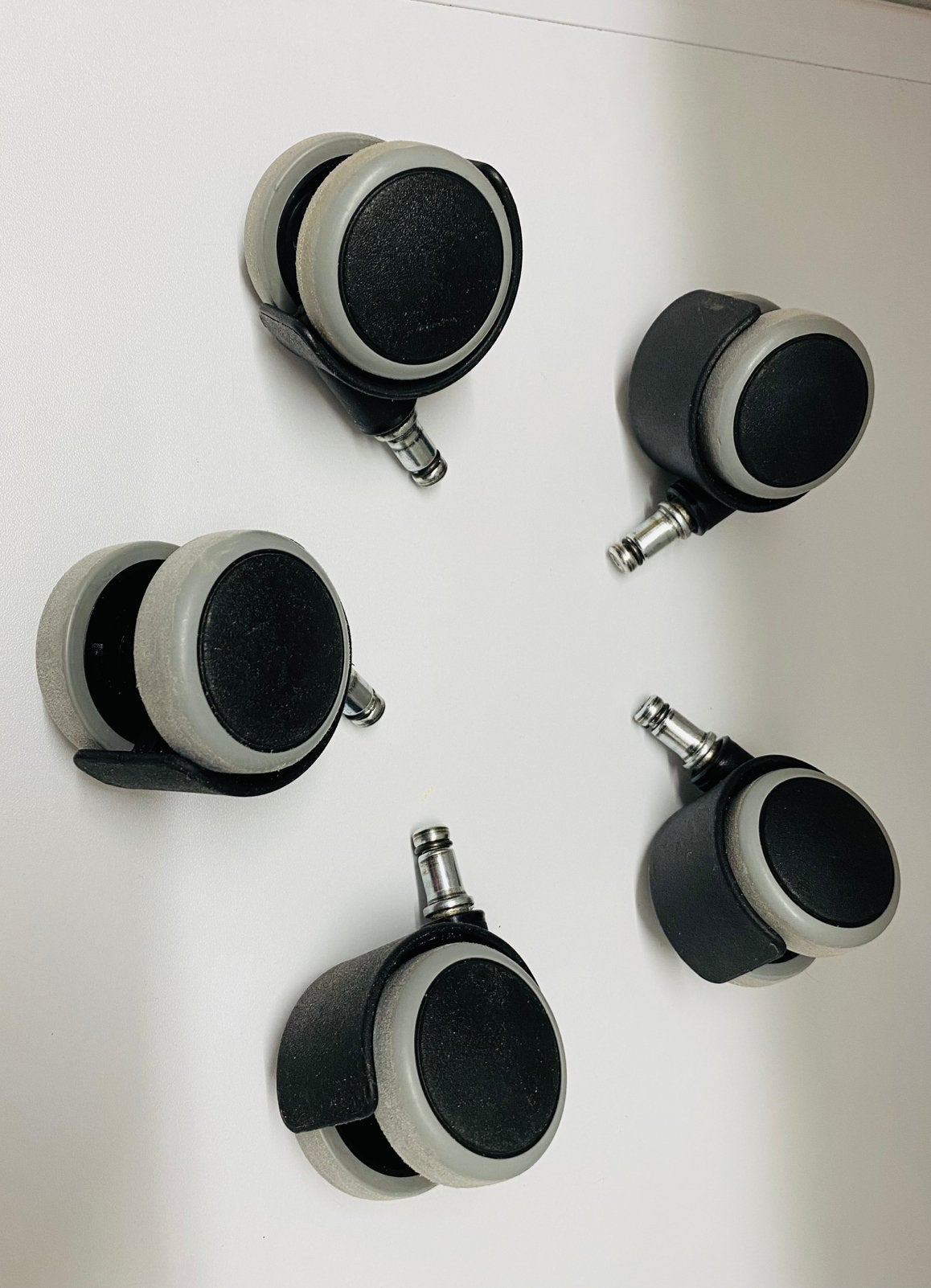 Lot de 5 roulettes pivotantes pour chaise de bureau, Enlèvement ou Envoi, Comme neuf