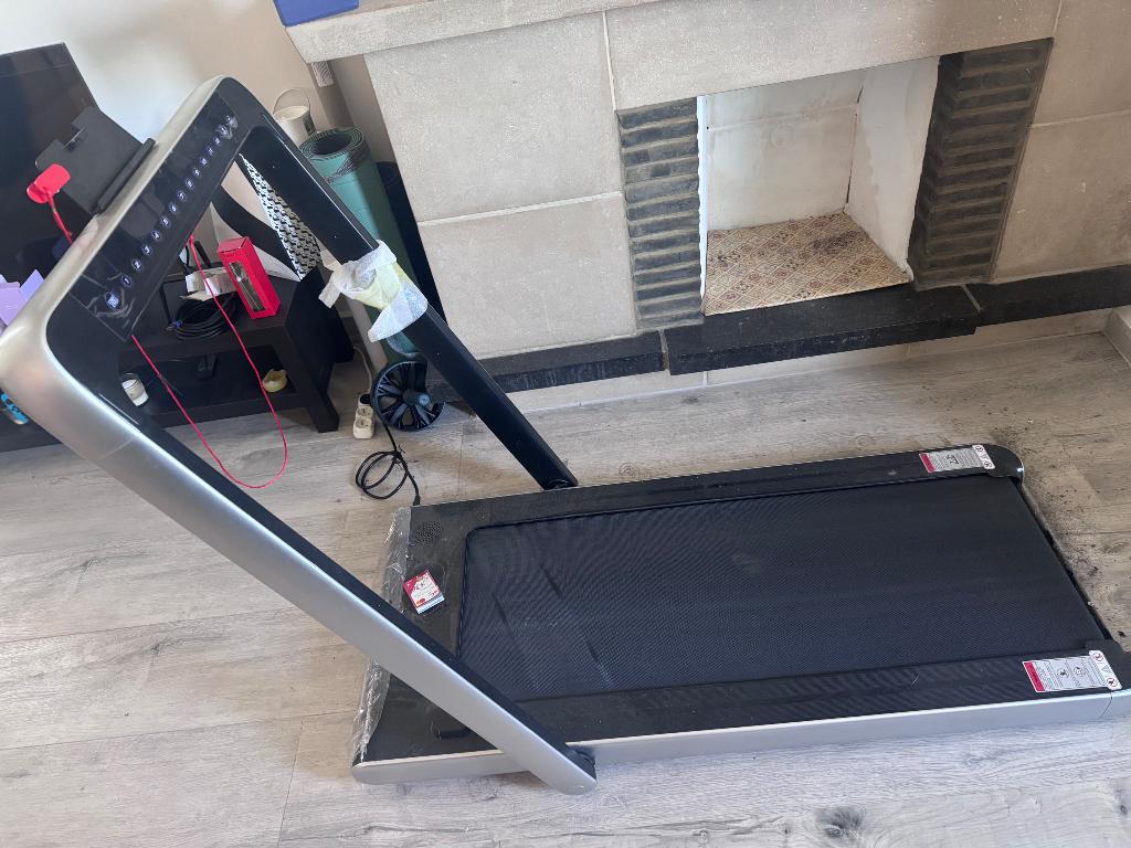Treadmill, Ophalen, Zo goed als nieuw, Benen