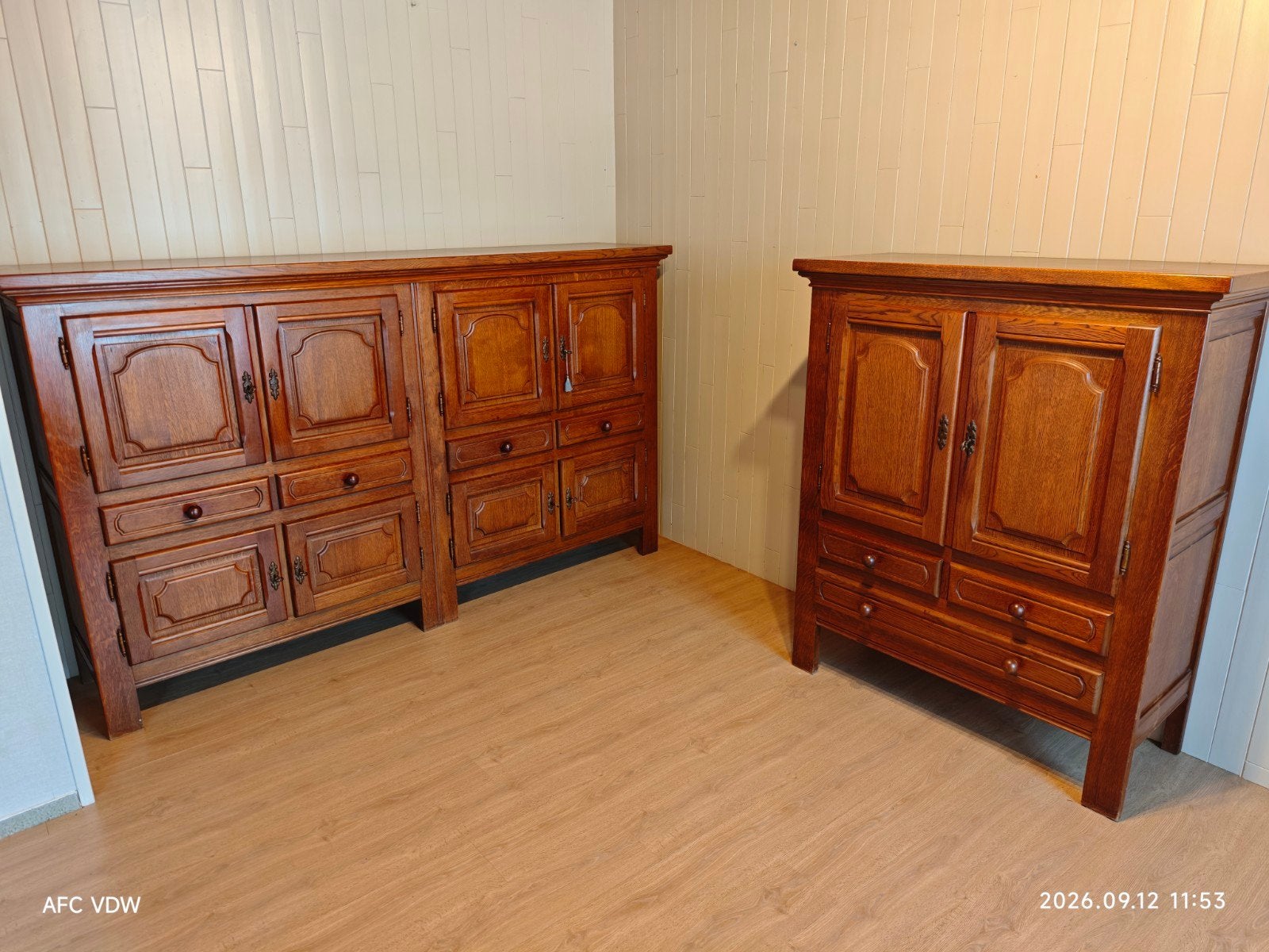 Dressoir en barkast, Ophalen