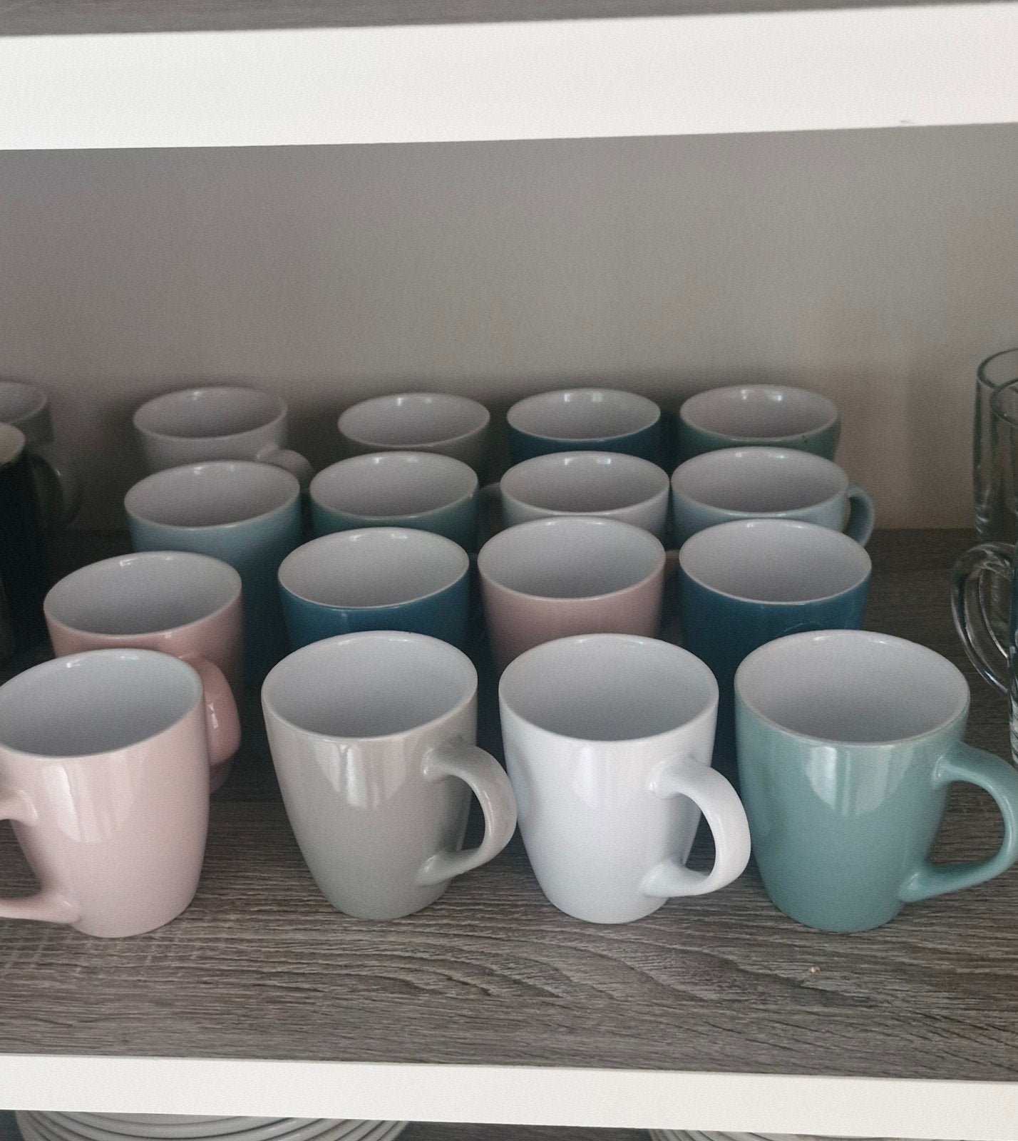 16 tasse a cafe, Enlèvement