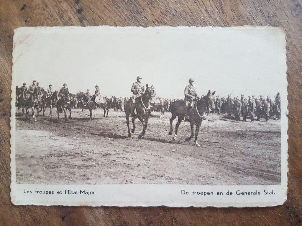 Postkaart Ons Leger waakt Soldaat militaire troepen paard, Verzamelen, Militaria | Algemeen, Landmacht, Foto of Poster, Ophalen of Verzenden