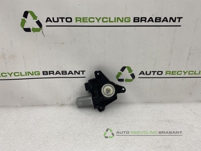 Moteur de vitre portière d'un Mercedes B-Klasse, -, 3 mois de garantie, Utilisé, -