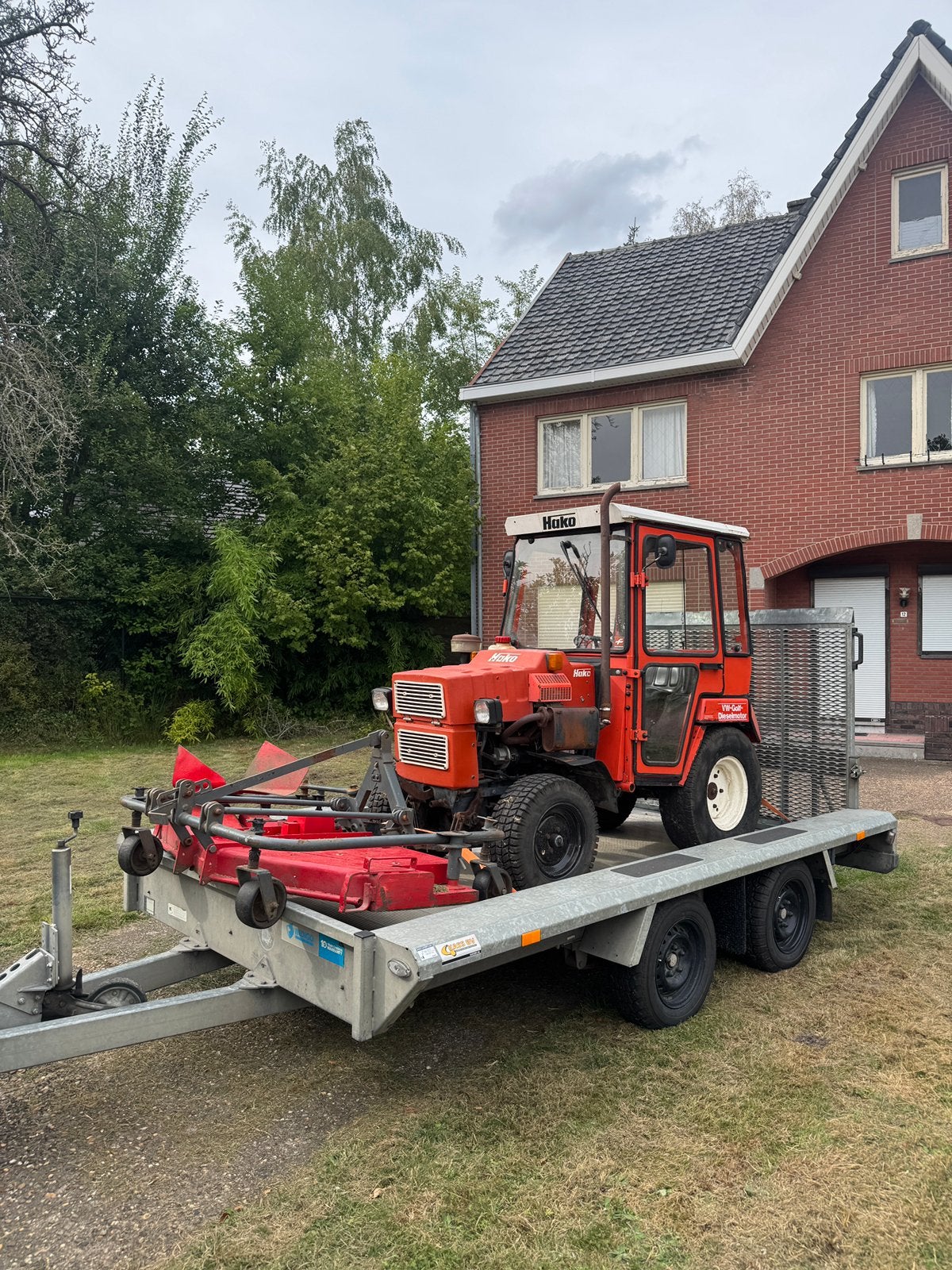 Hako 3800D traktor met Frontmaaier, Ophalen