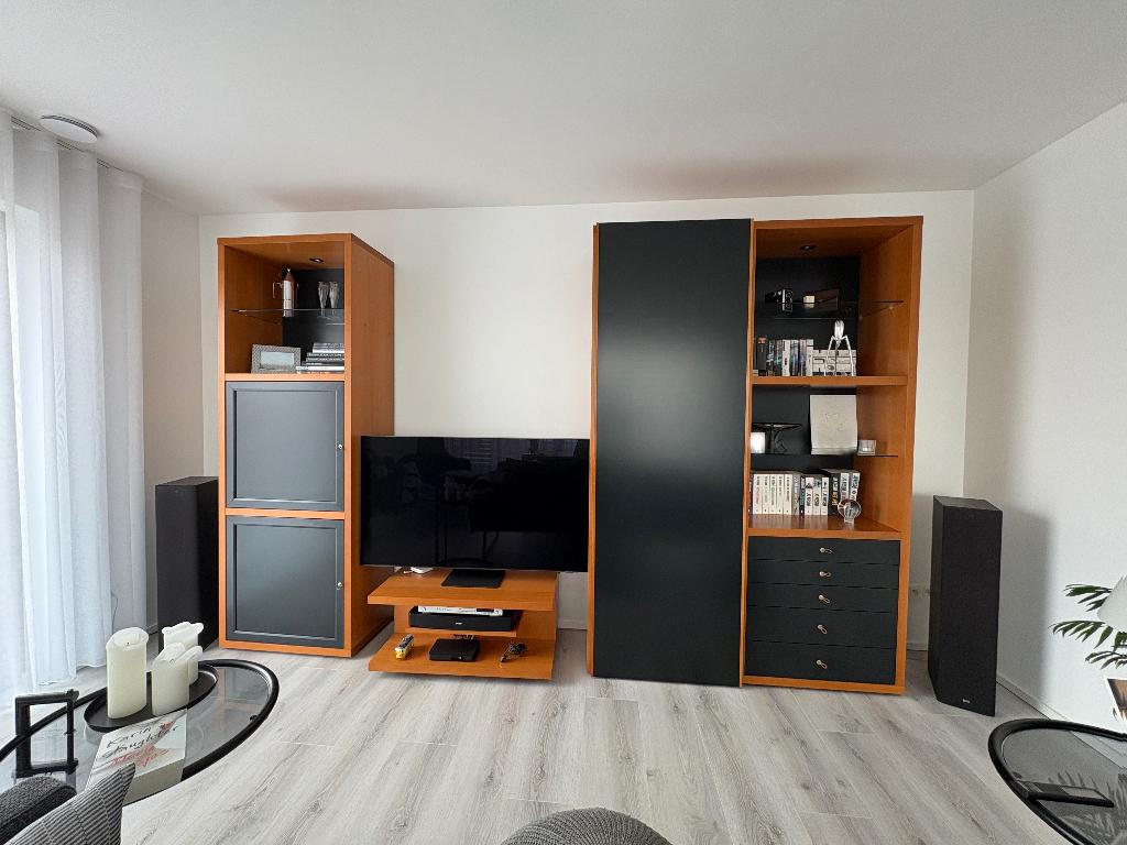 Wand- TV meubel merk Ligne Roset, Huis en Inrichting, Kasten |Televisiemeubels, Zo goed als nieuw, 200 cm of meer, 200 cm of meer