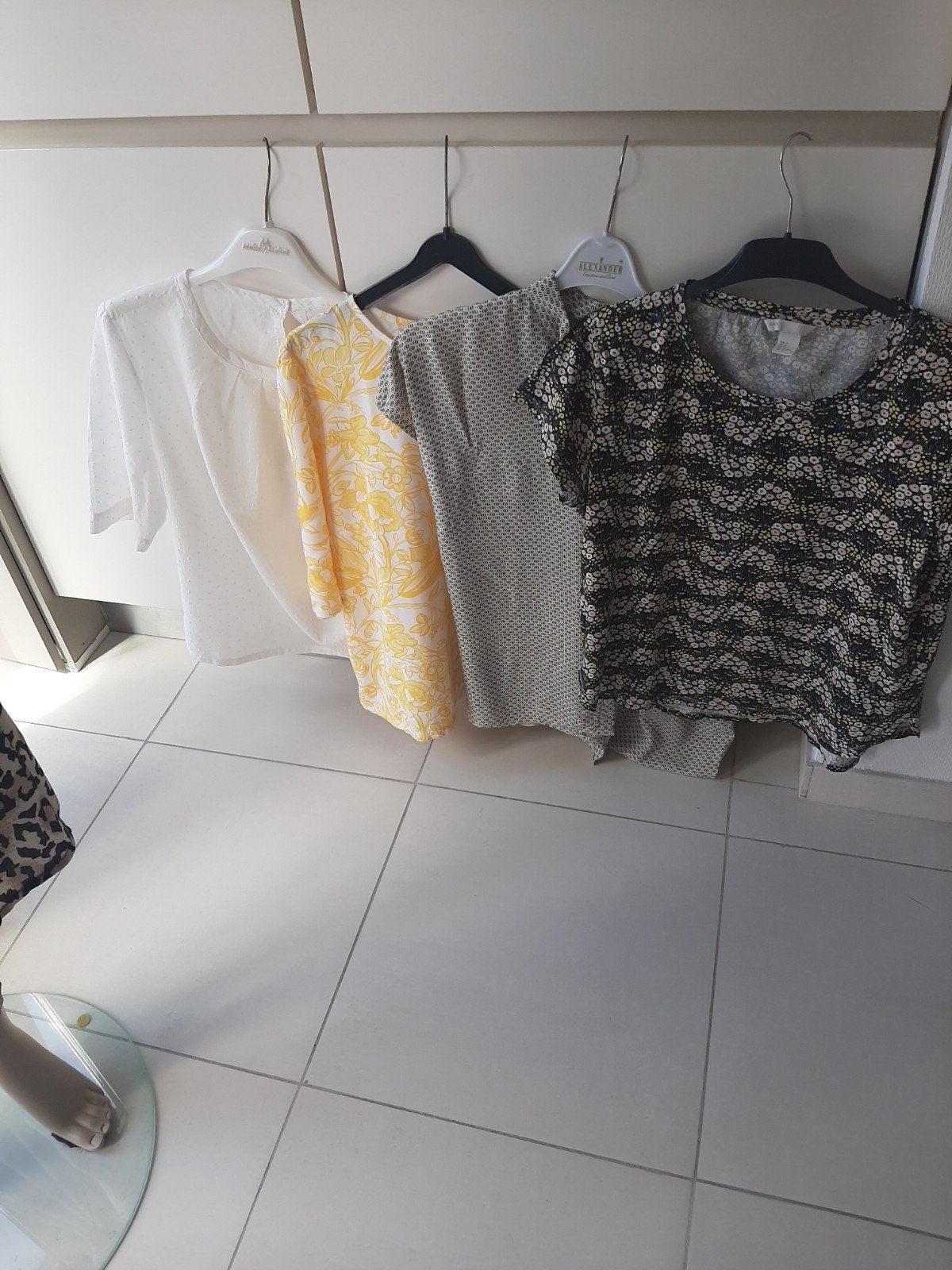 3 zelfgemaakte bloesjes en 1 t shirt, Kleding | Dames, Ophalen of Verzenden, Zo goed als nieuw