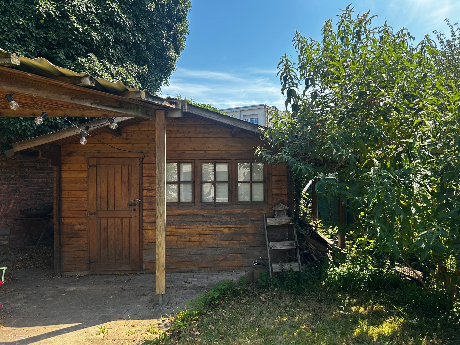 Tuinhuis (3,75m x 3,15m) + overkapping – Zelf te demonteren, Tuin en Terras, Tuinhuizen, Gebruikt, Hout, 250 tot 300 cm, 200 tot 400 cm